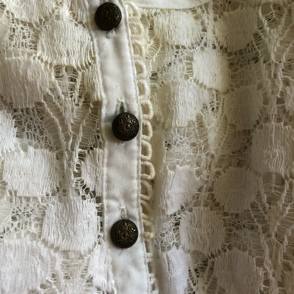 Anthropologie-Nick&Mo Cream lace s/s top w/buttons - Picture 5 of 8